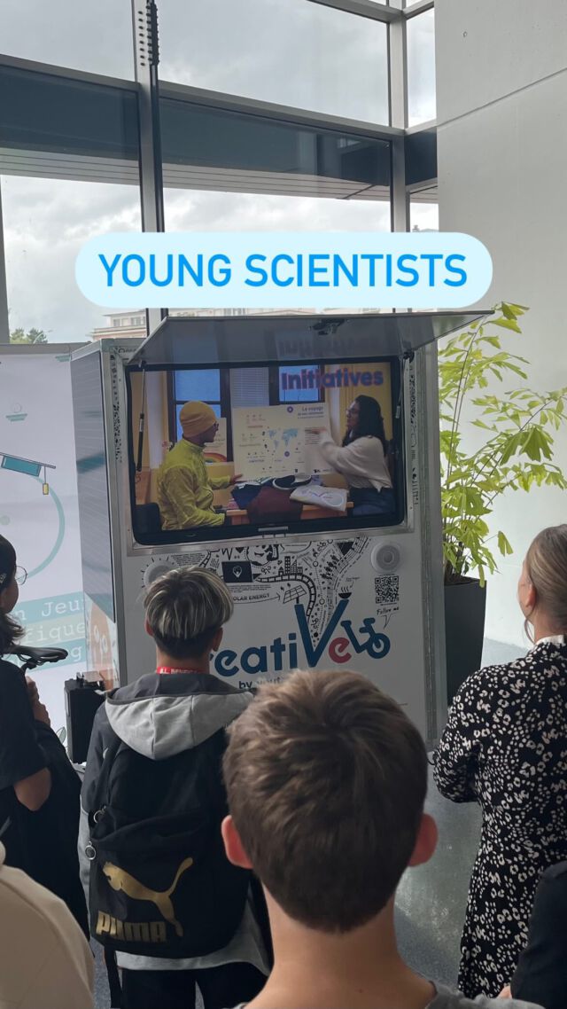 The CreatiVelo 🚲💡 was at the last years Luxembourg International Science Expo 👩‍🔬🧑‍🔬 and met some engaged young #scientists. Find out about their #projects (Energy storage, Smart Farm, Waste Separation)-> link in bio.

@oeuvre_luxembourg 
@fjs.lux 

#lise #youngscientist #forum #expo #smartfarm #wasteseparation #energystorage